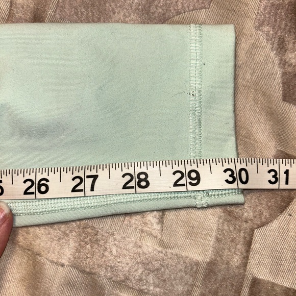 Lululemon sz 6, light mint green leggings - retail $98 - Picture 4 of 9